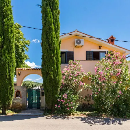 San Giacomo By Interhome Tinjan