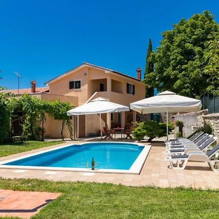 San Giacomo - Kst416 By Interhome *